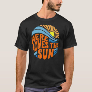 Die Sonne am Horizont kommt hier zur Sonne T-Shirt