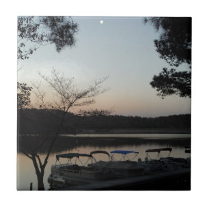 Die Sonne, der aufsteigende Mond über dem Arrowhad Fliese