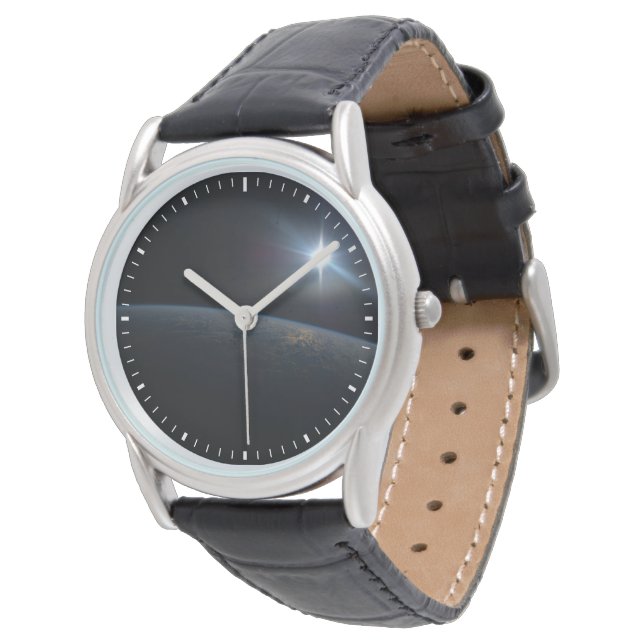 Die Sonne liegt über dem Horizont der Erde. Armbanduhr (Schrägansicht)
