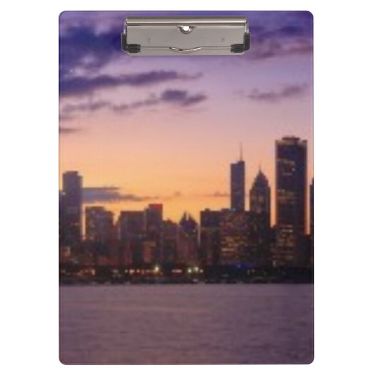 Die Sonne-Sets über dem Chicagoskyline Klemmbrett (Vorderseite)