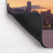 Die Sonne-Sets über dem Chicagoskyline Mousepad (Ecke)