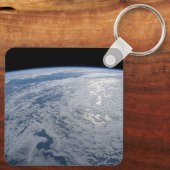 Die Sonne strahlt auf dem Südpazifik. Schlüsselanhänger (Rückseite)