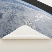 Die Sonne strahlt auf dem Südpazifik. Sherpadecke (3/4)