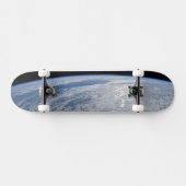 Die Sonne strahlt auf dem Südpazifik. Skateboard (Horizontal)