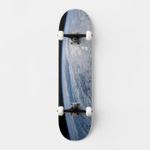 Die Sonne strahlt auf dem Südpazifik. Skateboard (Vorderseite)