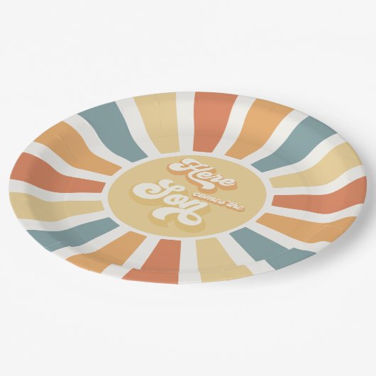 Die sonnengelbe Babydusche kommt hier. Pappteller (Schrägansicht)