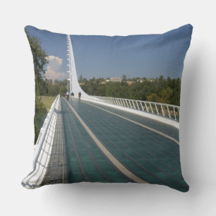 Die Sonnenuhrbrücke bei Turtle Bay Kissen