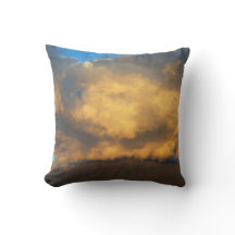 Die Sonnenuntergang-Wolkenexplosion