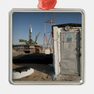 Die Soyuz Rakete kurz nach Ankunft 2 Silbernes Ornament