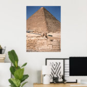 Die Sphinx und die Große Pyramide von Gizeh Poster (Heimbüro)