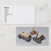 Die Spielwaren der Kinder: ein Igel, ein Löwe und Visitenkarte (Vorne/Hinten)