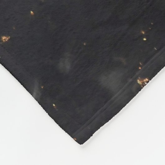 Die Stadt beleuchtet nachts auf der Erde Fleecedecke (Ecke)