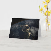 Die Stadt leuchtet nachts in Japan. Karte (Gelbe Blume)