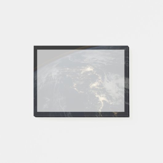 Die Stadt leuchtet nachts in Japan. Post-it Klebezettel (Vorderseite)