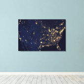 Die Stadtbeleuchtung der Staaten nachts. Leinwanddruck (Insitu (Holzboden))