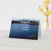 Die Stärke eines Mannes, der Karten begrüßt (Gelbe Blume)