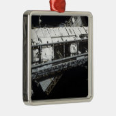 Die Startrappe der Internationalen Raumstation Silbernes Ornament (Rechts)