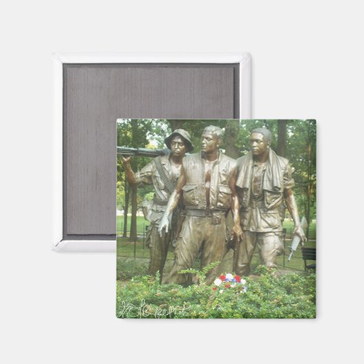 Die Statue der drei Soldaten Magnet (Vorderseite/Rückseite)