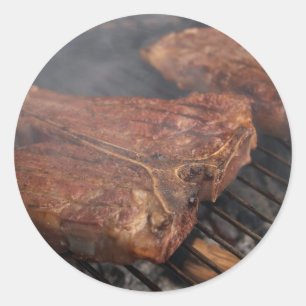 Die Steaks, die Grill grillen, grillt Fleisch Runder Aufkleber
