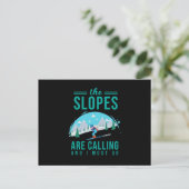 Die Steigungen nennen Skifahrer-SkifahrenSnowboard Feiertagspostkarte (Stehend Vorderseite)