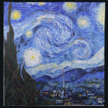 Die Sternennacht von Van Gogh Serviette<br><div class="desc">Als Ölgemälde des großen niederländischen Malers Vincent Van Gogh (1853-1890)Von einigen als sein berühmtestes Kunstwerk angesehen, malte Van Gogh 1889 aus dem Gedächtnis "Die Sternennacht", während er in Frankreich in einem Asyl lebte, wo er sich auf Depressionen überprüft hatte.Die Szene zeigt den Blick aus seinem Schlafzimmerfenster. Im Gemälde sehen wir...</div>