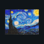 Die Sternennacht von Vincent Van Gogh Fleecedecke<br><div class="desc">Vincent Van Gogh The Starry Night. Das ist ein altes Meisterwerk des holländischen Meisters Vincent Van Gogh. Dieses schöne Landschaftsbild hat eine schöne,  lebendige,  gesättigte Farbe. Vincent Van Gogh war ein niederländischer Postimpressionist. Dieses Bild ist öffentlich</div>