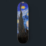 Die Sternennacht von Vincent Van Gogh Skateboard<br><div class="desc">Vincent Van Gogh The Starry Night. Das ist ein altes Meisterwerk des holländischen Meisters Vincent Van Gogh. Dieses schöne Landschaftsbild hat eine schöne,  lebendige,  gesättigte Farbe. Vincent Van Gogh war ein niederländischer Postimpressionist. Dieses Bild ist öffentlich</div>