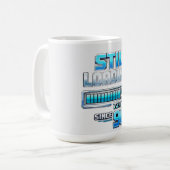 Die „Still Loading… Since 90s“ Kaffeetasse (Vorderseite Links)