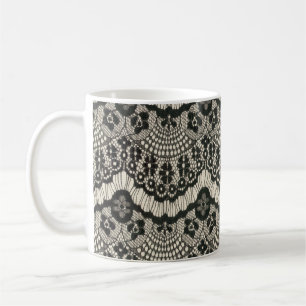 Die Stoffe stehen an der Decke. Stoffe verleihen Kaffeetasse