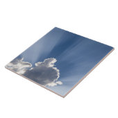 Die Strahlen von Crepuskular oder Gottes gehen an Fliese (Seite)