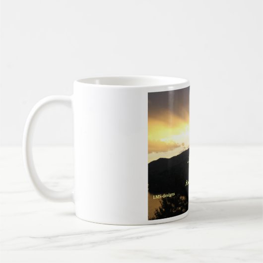 Die Straße reiste weniger Kaffeetasse (Links)