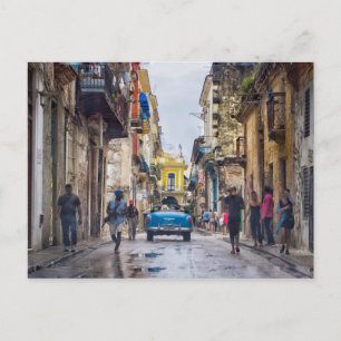 Die Straßen von Havanna in einem Vintage-Auto Postkarte