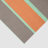 Die Streifen sind grün, grau und orange Seidenpapier (Detail)