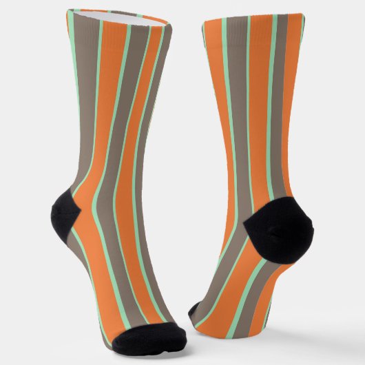 Die Streifen sind grün, grau und orange Socken (Gewinkelt)