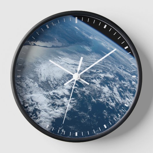 Die Südspitze Brasiliens grenzt an Uruguay. Uhr (Vorderseite)