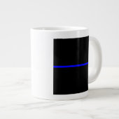Die symbolische Thin Blue Line Grafik Jumbo-Tasse (Vorderseite Rechts)