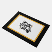 Die Tanks für das Kommen. Wo ist mein Geschenk? Tü Fußmatte (Schrägansicht)