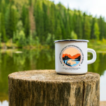 Die Tans werden der Tasse des Wanderns erliegen