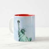 DIE TASSE DER LADY LIBERTY (Vorderseite Links)