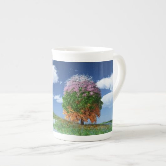 Die Tasse der Spezialitäten der Saison (Vorderseite Rechts)