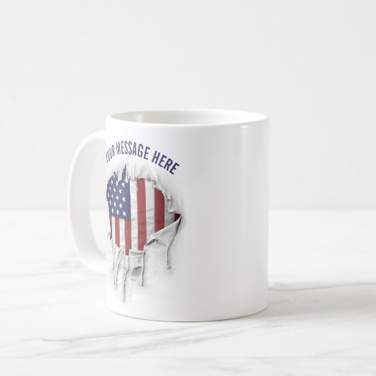 Die Tasse des amerikanischen Kaffees wird gerippt, (Vorderseite Links)