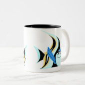 Die Tasse des Kaffees mit einem klaren und ruhigen (VorderseiteRechts)