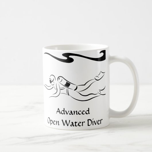 Die Tasse des vorgerückten offenes Wasser-Tauchers (Rechts)