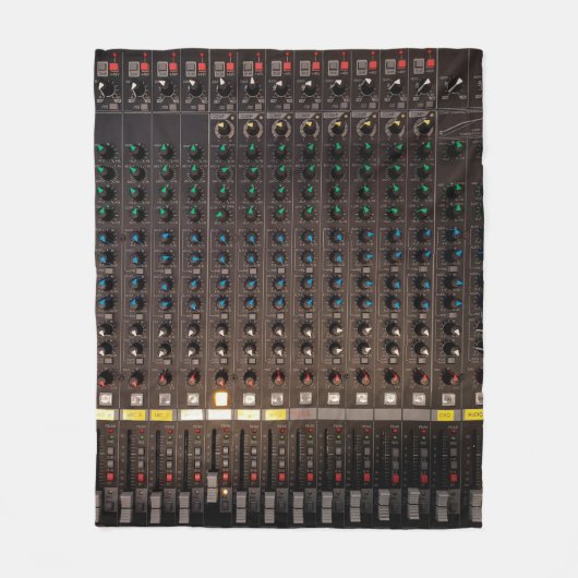 Die Taste am Audio-Mixer Fleecedecke (Vorderseite)