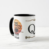 Die Trick-or-Treat-Abenteuer-Monogramm der Hexenka Tasse (Vorderseite Links)