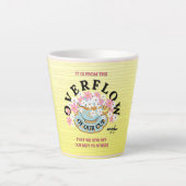Die ÜberfLOW-Tasse von Adiela Akoo Milchtasse (Vorderseite)