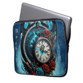 Die Uhr im Nebel der Unendlichkeit. Laptopschutzhülle (Vorderseite Links)