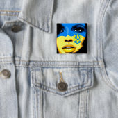Die Ukraine-Flagge auf dem schönen Girl-Portrait g Button (Beispiel)