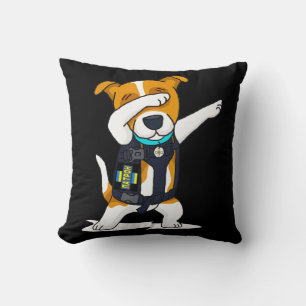 Die ukrainischen Streitkräfte, die den Hundeschütz Kissen