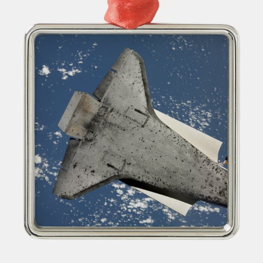 Die Unterseite des Space Shuttles Discovery 2 Ornament Aus Metall (Vorne)